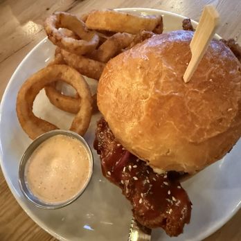 Eye Tooth - King Street Chicken Sandwich - Pizza Near Me - Anchorage, Alaska