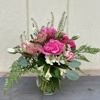Blooming Porch - Pink and blush arrangement - Floral Designers Near Me - Portland, Oregon Blooming Porch - Pink and blush arrangement - Floral Designers Near Me - Portland, Oregon