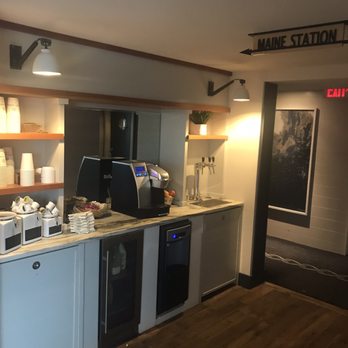 Cliff House - Beverage stations on every guest floor - Resorts Near Me - Cape Neddick, Maine Cliff House - Beverage stations on every guest floor - Resorts Near Me - Cape Neddick, Maine