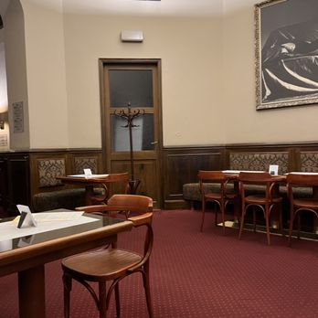 Café Louvre - Cafes Near Me - Prague, Puerto Rico
