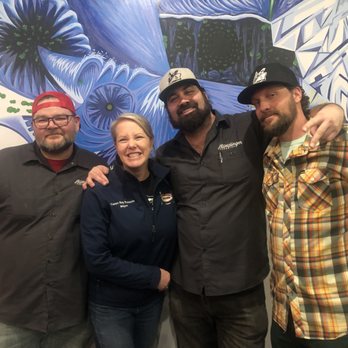 Humdinger Brewing - Mayor Caren Ray Russom and The Humdinger Brew Crew! Congratulations and welcome to the village of AG! - New American Near Me - Arroyo Grande, California
