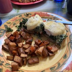Cole Road Cafe - Spinach Tomato Benedict