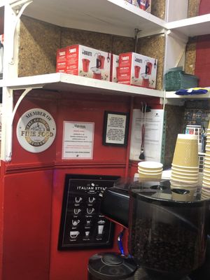 Algerian Coffee Stores by null