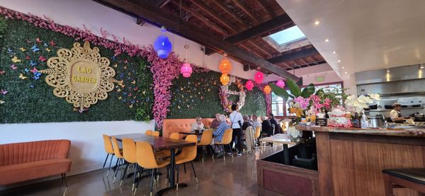 Lao Garden Restaurant & Bar by null