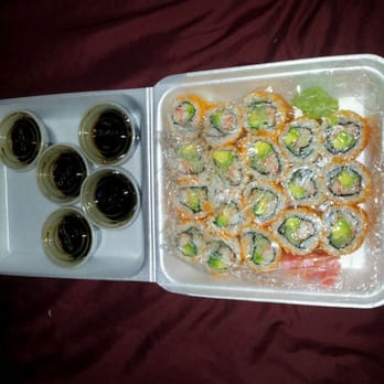 Mandarin Delight - Susie California roll. This Susie taste so awesome!! - Chinese Near Me - Beltsville, Maryland