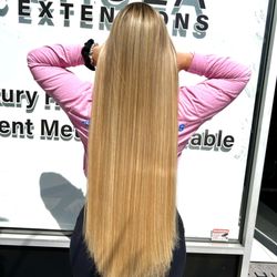 Legally blonde. Book with us now ladies !