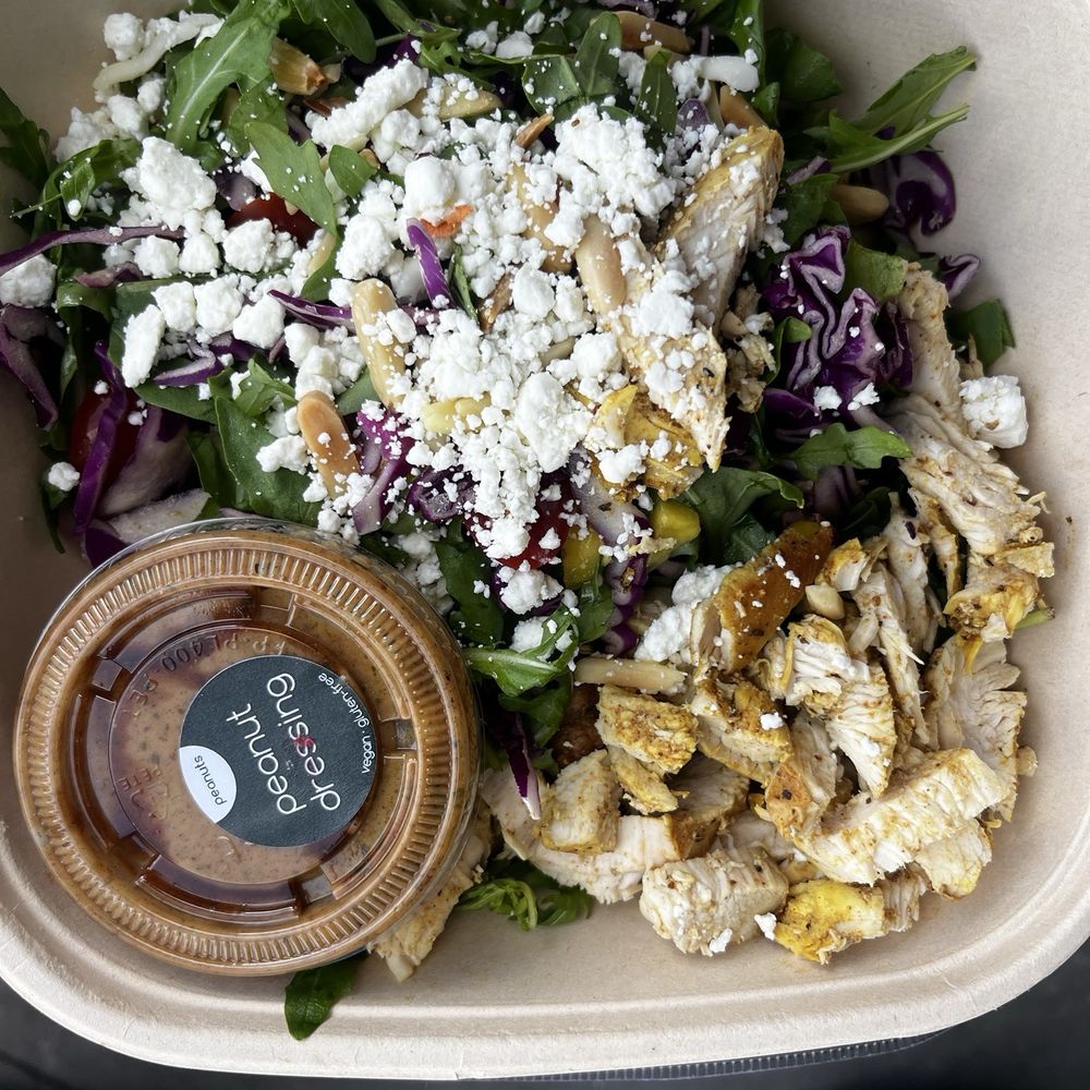 MANGO GOAT CHEESE SALAD