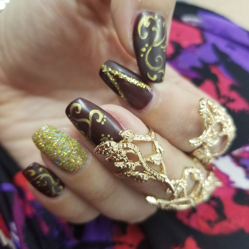 Forever Nails - Matte design coffin shape, natural nails - Nail Salons Near Me - Honolulu, Hawaii