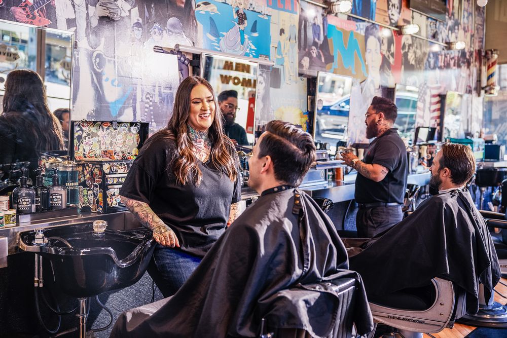 Floyd's 99 Barbershop Logo