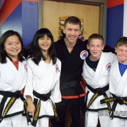 Dragon Law TKD - Master Walsh & his Black Belts