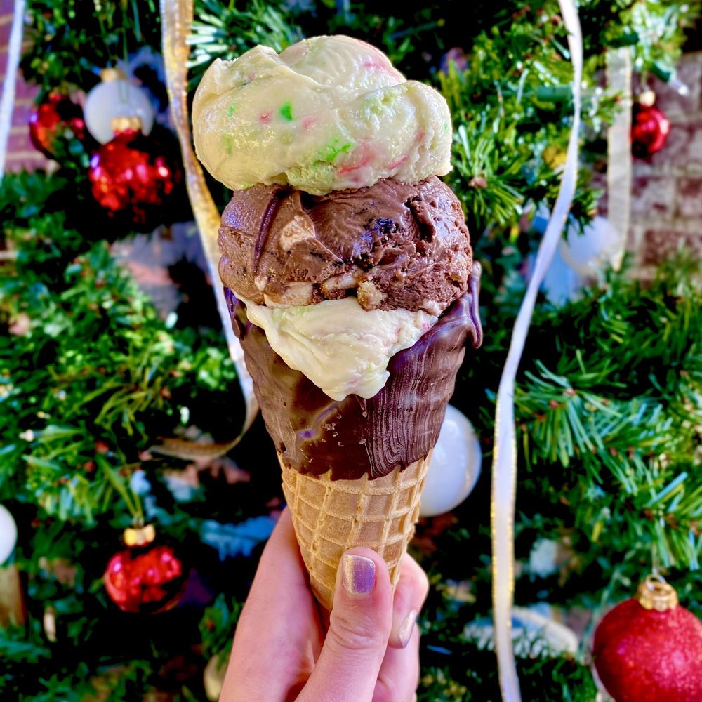 OWOWCOW CREAMERY Updated September 2024 92 Photos & 67 Reviews 1262 Simon Blvd, Easton