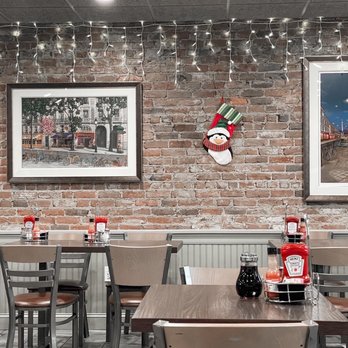 Ball Square Cafe - Inside - Breakfast & Brunch Near Me - Somerville, Massachusetts