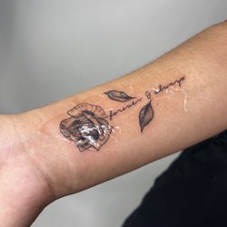 Le Uke Tattoo Studio
