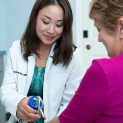 American Institute of Dermatology, P.A. - Davenport - Dermatologist in Davenport with over 25 years of experience in treating diseases of the skin