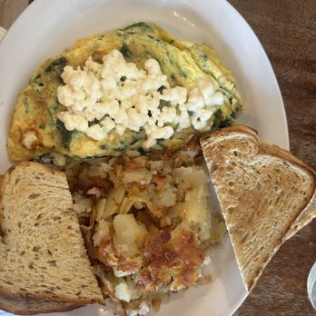 Millies Restaurant - Breakfast & Brunch Near Me - Sarasota, Florida