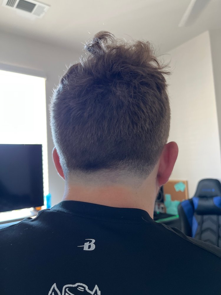 BONGOS AND SALON Updated September 2024 37 Photos & 14 Reviews 3140 Moseley Dr