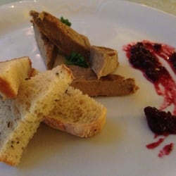 Restaurace Brasserie Avion - Complementary appetizer: foie gras with toast & berry sauce. Rating: Very Good.