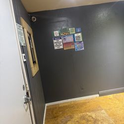 OC Weed Shop - Waiting area