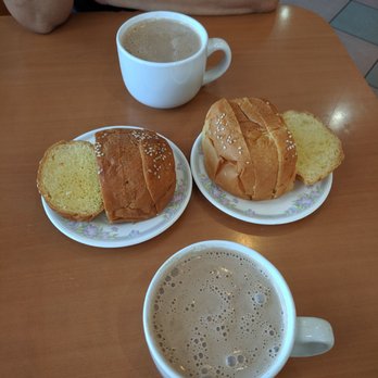 Restaurante Arbol Del Tule - Chocolate con leche y pan de yema - Mexican Near Me - Anaheim, California Restaurante Arbol Del Tule - Chocolate con leche y pan de yema - Mexican Near Me - Anaheim, California