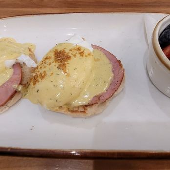Emily's Kitchen - Classic Benedict - Breakfast & Brunch Near Me - Denison, Texas