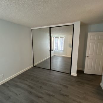 Louks Flooring Solutions - New floor and base boards - Flooring Near Me Louks Flooring Solutions - New floor and base boards - Flooring Near Me