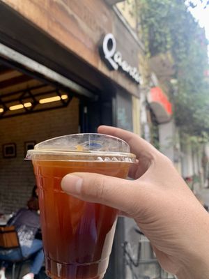 Qūentin Café by null