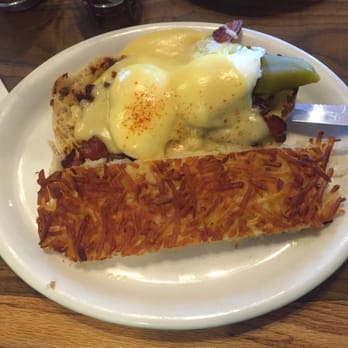 Deja Vu - Jalapeno Benedict- it was aight. - Breakfast & Brunch Near Me - Redding, California