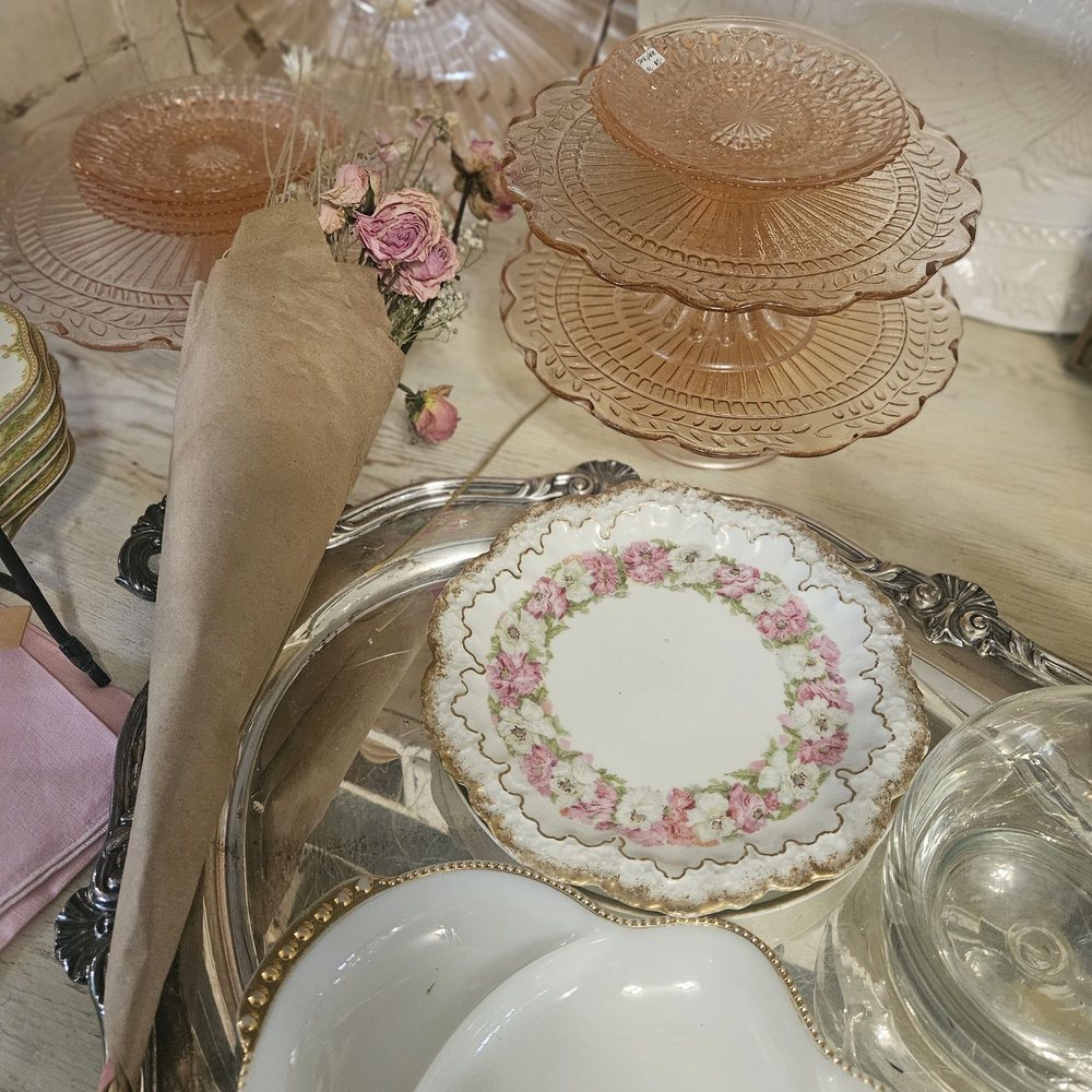 1208 Antiques - Antiques Near Me - Boise, Idaho 1208 Antiques - Antiques Near Me - Boise, Idaho