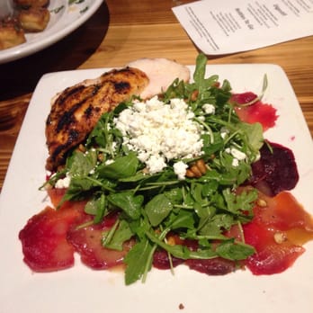 Republic Pi - Liberty salad with beet slices, goat cheese, arugula, candied pine nuts - Pizza Near Me - Spokane, Washington Republic Pi - Liberty salad with beet slices, goat cheese, arugula, candied pine nuts - Pizza Near Me - Spokane, Washington
