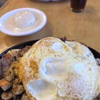 Griddlecakes - Skillet with potatoes eggs bell peppers so wonderful Along with biscuits and gravy - American Near Me - Las Vegas, Nevada Griddlecakes - Skillet with potatoes eggs bell peppers so wonderful Along with biscuits and gravy - American Near Me - Las Vegas, Nevada