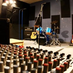Stereotrain Rehearsal Studios - blue room (17'x16')