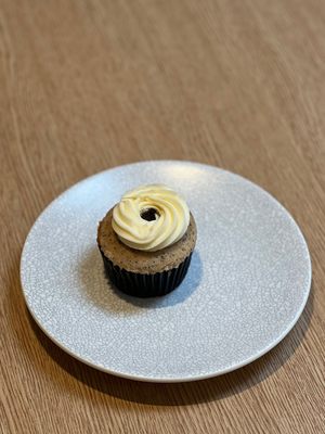 Plain Vanilla Tiong Bahru by null
