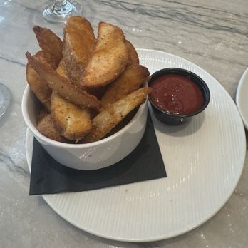 AC Hotel by Marriott Washington DC Downtown - Wedge fries - Hotels Near Me - Washington, DC, District of Columbia