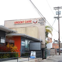 Dental Oasis - Turn Left where the orange wall is just before the Urgent Care. See you soon !