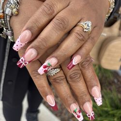 La Maison Nail Spa - Cherry nails