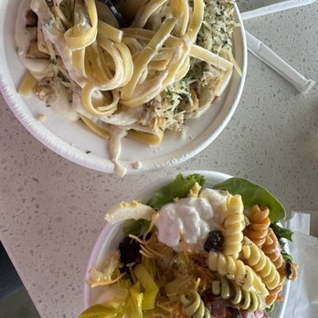 Second East - Fettuccini Alfredo w/ chicken and Parmesan cheese. Salad bar with all the incredible, fresh toppings. - Salad Near Me - Cedar City, Utah