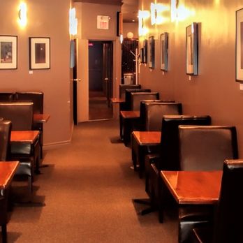 Red Cranberries Restaurant - Restaurants Near Me - Toronto, Ontario