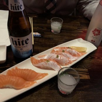Sushi Dan - Salmon belly - Sushi Bars Near Me - Studio City, California