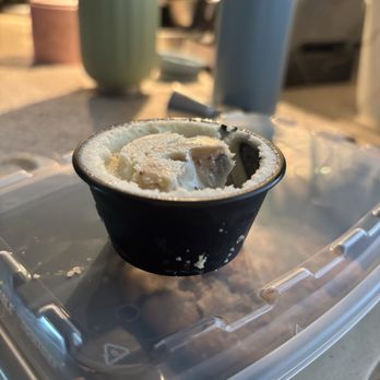 Swift & Sons Steakhouse - Small table spoon of ice cream in condiment container if gotten to-go, instead of the scoop that's usually given if you dine in. - American Near Me - Chicago, Illinois
