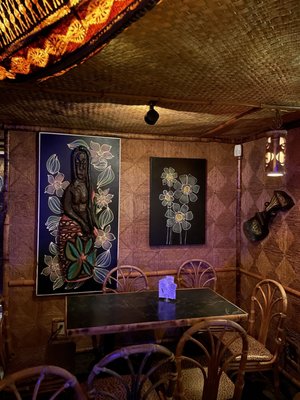 Hala Kahiki Lounge by null
