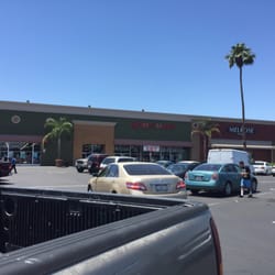 Home Mart - Store front