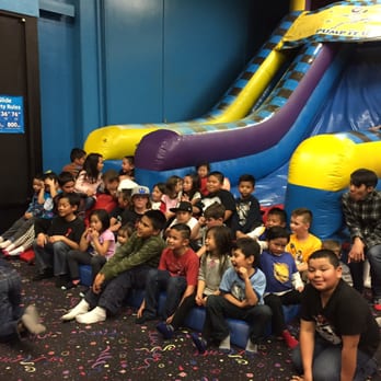Pump It Up | Concord - Group picture with all the kids partying with Bear! - Kids Activities Near Me - Concord, California Pump It Up | Concord - Group picture with all the kids partying with Bear! - Kids Activities Near Me - Concord, California
