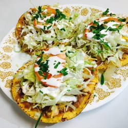 Tres Salsas Taqueria
