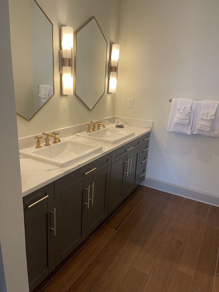 Slide of Luxurious Remodeling S&r