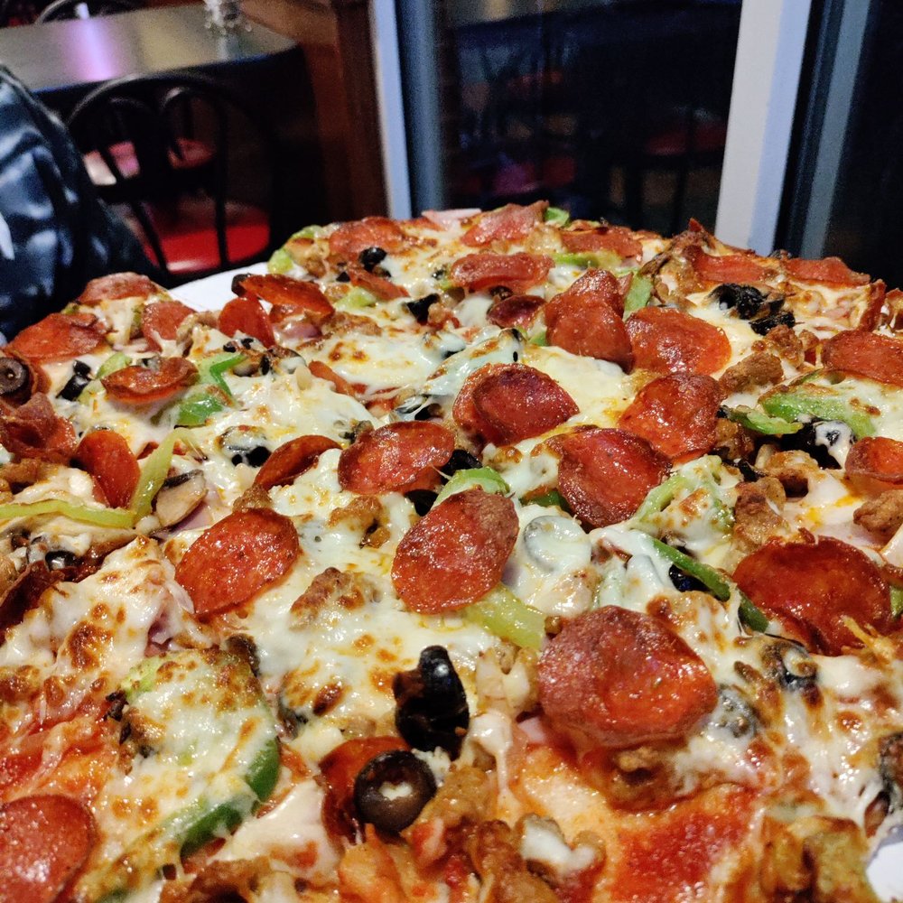 16" Bellacinos Pride Pizza