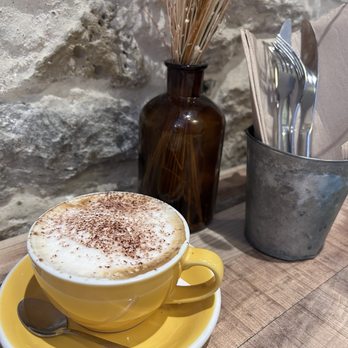 Milwaukee Café - Cappuccino - Breakfast & Brunch Near Me - Biarritz, 64 Milwaukee Café - Cappuccino - Breakfast & Brunch Near Me - Biarritz, 64
