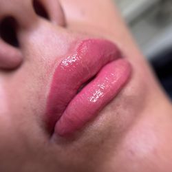 Brow Queen Beauty Clinic - Lip blush