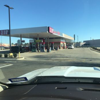 Murphy - a view of a gas station from inside a car - Gas Stations Near Me - Porter, Texas