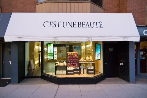 C'est Une Beaute Logo