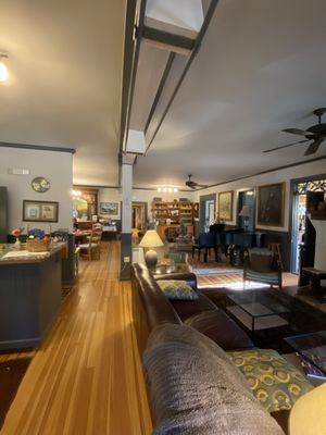 Elk Mountain Lodge by null